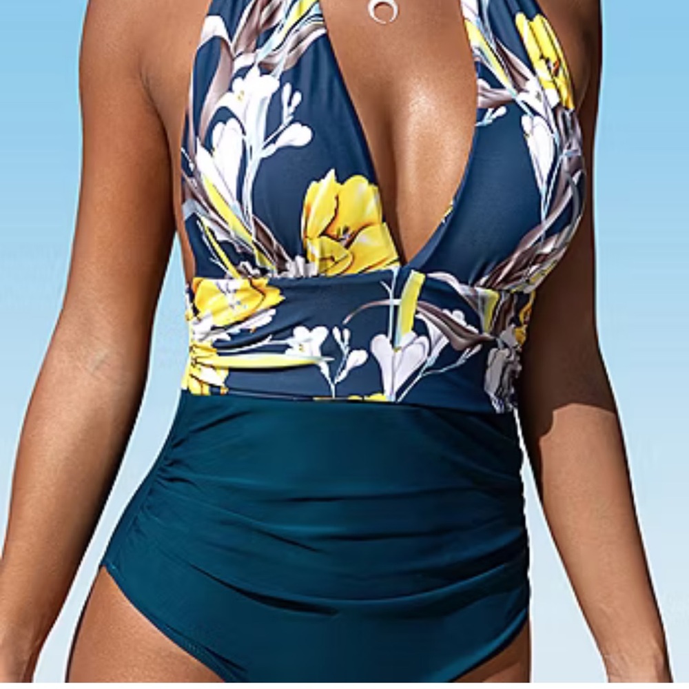 One Piece MULTI Bold Floral Halter Women’s Swimsuit NWT L